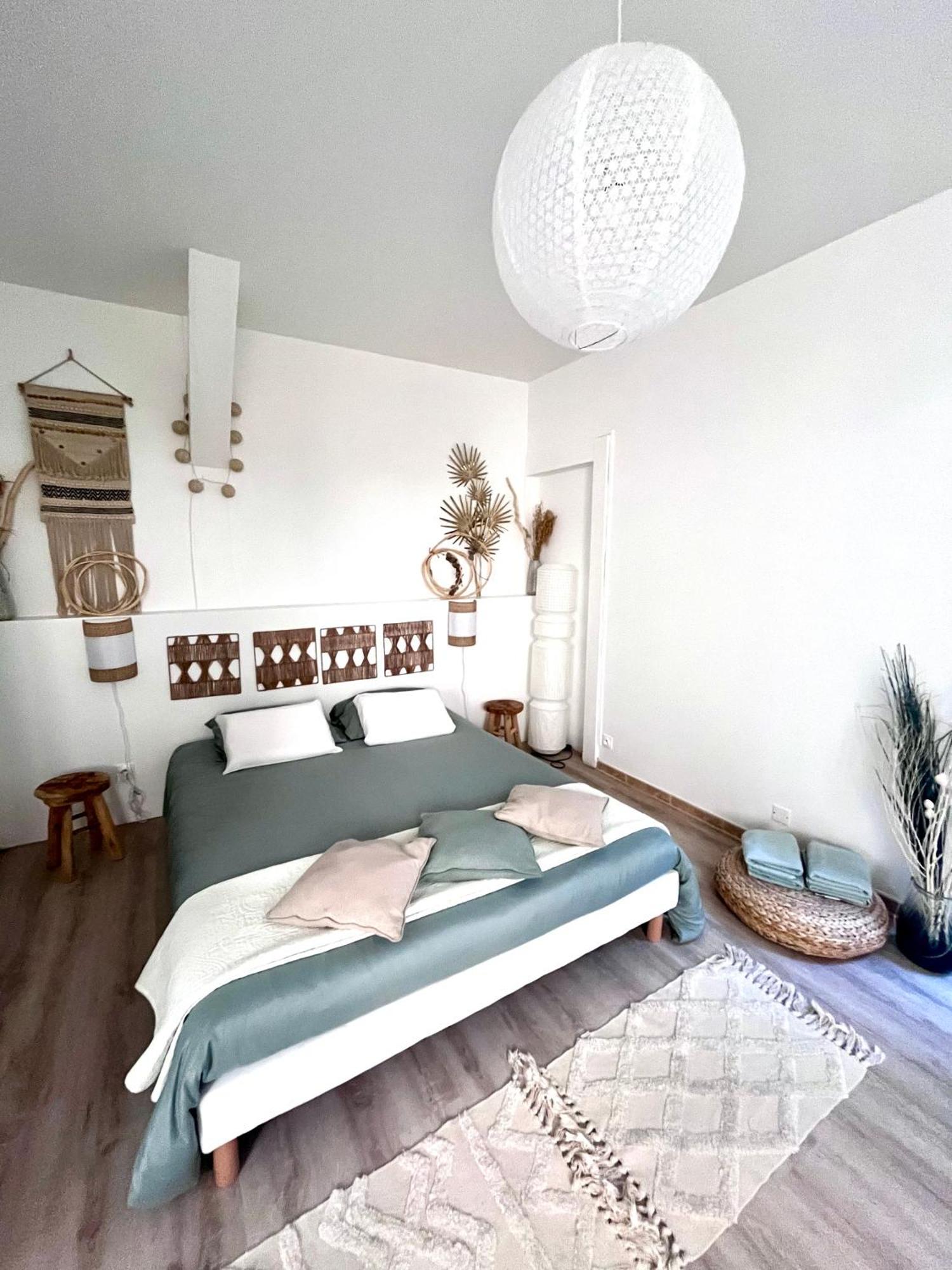 Garden Spa-Hyper Centre Avec Cour-Calme-Sauna-Hamam Apartment Troyes Ngoại thất bức ảnh